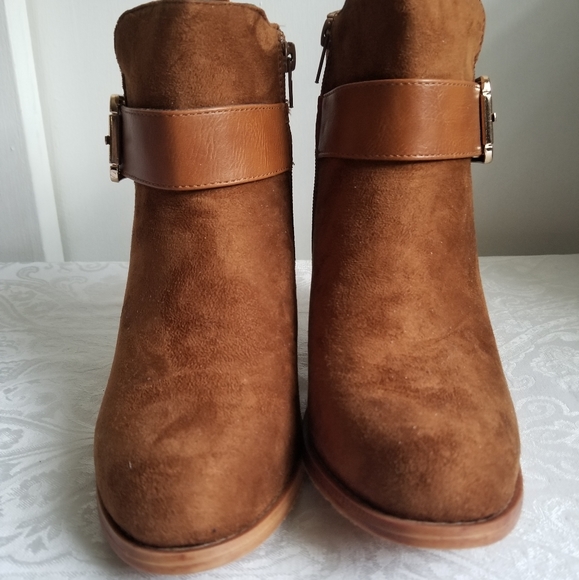 Pierre Dumas Women's Short Boot's - Picture 3 of 4